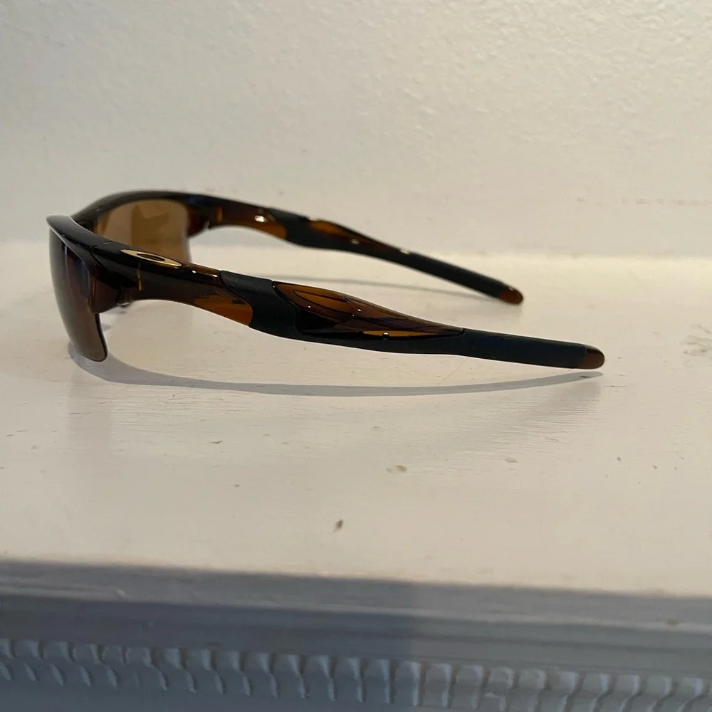 Authentic Oakley Sunglasses - Picture 4 of 6